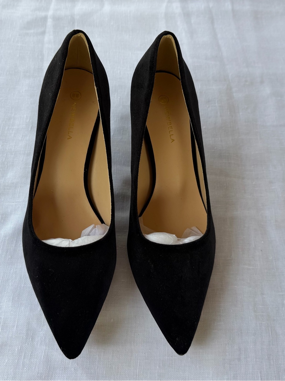 NEW women’s NEWBELLA Pointed Black Suede Pumps - Classic Women's Heels size 8.5